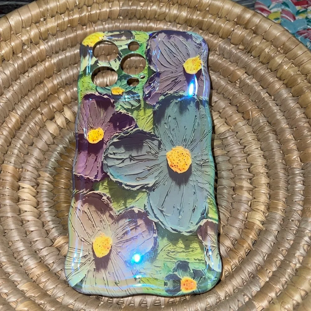 Silicone Wavy Floral Phone Case for iphone 13 Max